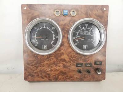 Kenworth T800 Instrument Panel Cluster