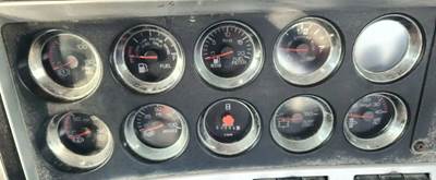 Kenworth T800 Instrument Panel Cluster