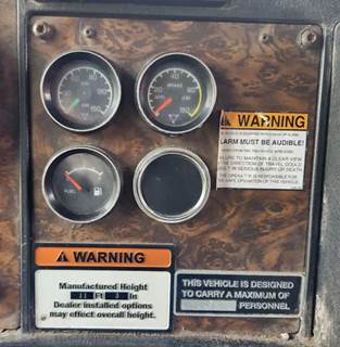 Kenworth T800 Instrument Panel Cluster