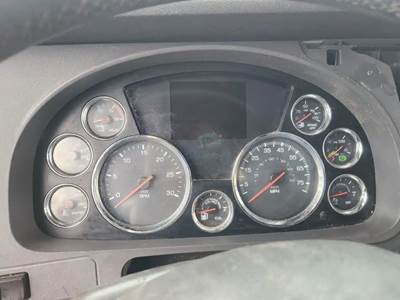 Kenworth T880 Instrument Panel Cluster