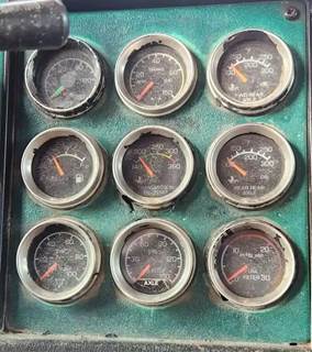 Kenworth W900 Instrument Panel Cluster