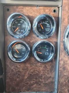 Kenworth W900 Instrument Panel Cluster