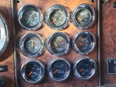 Kenworth W900 Instrument Panel Cluster