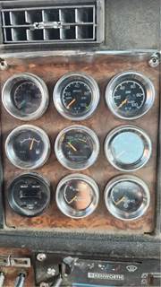Kenworth W900 Instrument Panel Cluster