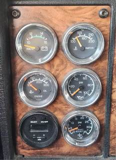 Kenworth W900 Instrument Panel Cluster
