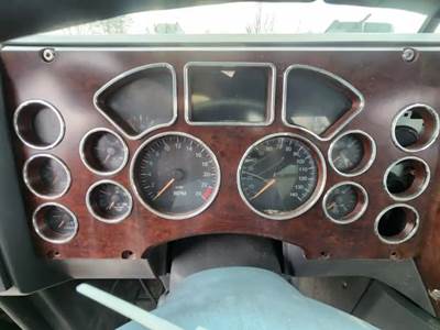 Mack Granite GU713 Instrument Panel Cluster for a 2016 Mack GU713