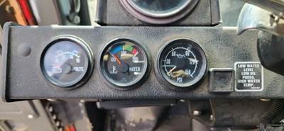 Mack MC688FC Instrument Panel Cluster