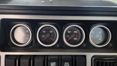 Mack Pinnacle Instrument Panel Cluster