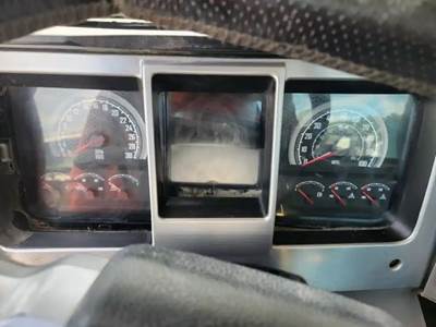 Mack Pinnacle Instrument Panel Cluster