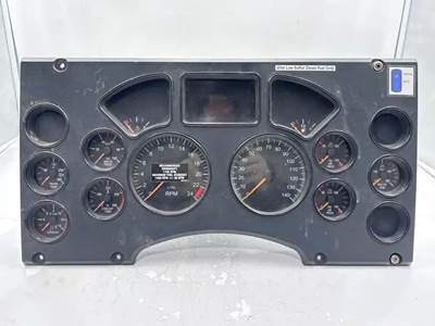 Mack Pinnacle CXU612 Instrument Panel Cluster for a 2013 Mack CXU612