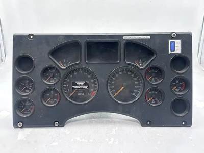 Mack Pinnacle CXU612 Instrument Panel Cluster for a 2011 Mack CXU612