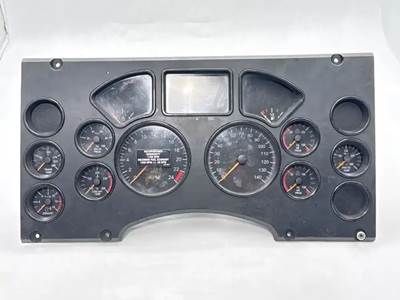 Mack Pinnacle CXU612 Instrument Panel Cluster for a 2013 Mack CXU612
