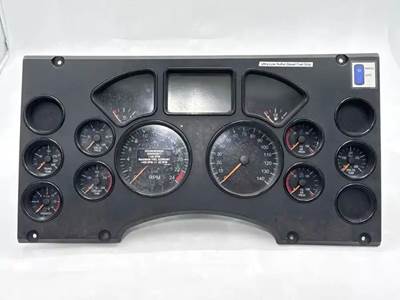 Mack Pinnacle CXU612 Instrument Panel Cluster for a 2013 Mack CXU612