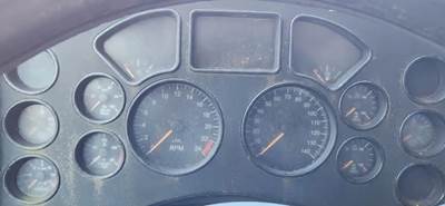 Mack Pinnacle CXU613 Instrument Panel Cluster for a 2014 Mack CXU613