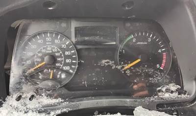 Mitsubishi FEC52S Instrument Panel Cluster