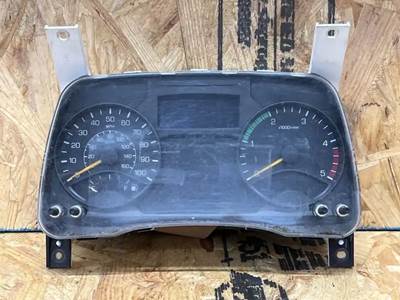 Mitsubishi FEC72S Instrument Panel Cluster