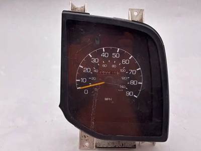 Mitsubishi FM617 Instrument Panel Cluster