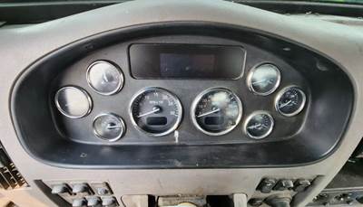 Peterbilt 348 Instrument Panel Cluster
