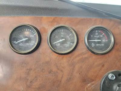 Peterbilt 357 Instrument Panel Cluster