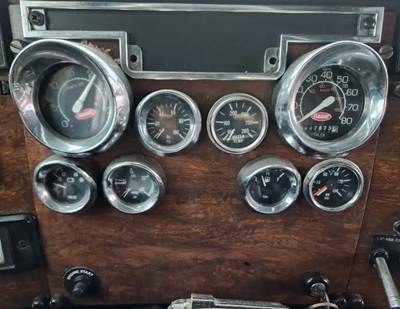 Peterbilt 378 Instrument Panel Cluster