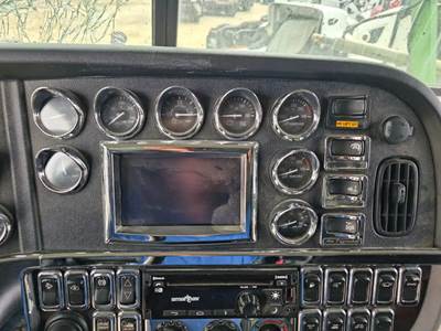 Peterbilt 389 Instrument Panel Cluster