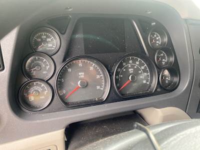 Peterbilt 579 Instrument Panel Cluster