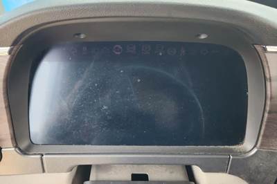 Peterbilt 579 Instrument Panel Cluster
