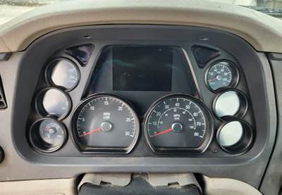 Peterbilt 579 Instrument Panel Cluster
