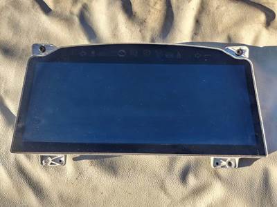 Peterbilt 579 Instrument Panel Cluster