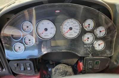 Pierce Arrow XT Instrument Panel Cluster