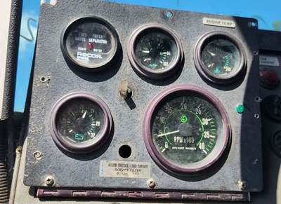 Seagrave Instrument Panel Cluster for a 2000 Seagrave TT06DA