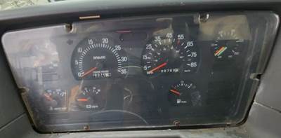 Sterling L7500 Instrument Panel Cluster