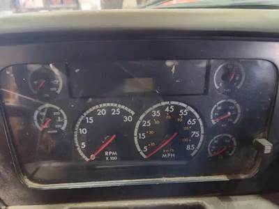 Sterling L7500 Instrument Panel Cluster