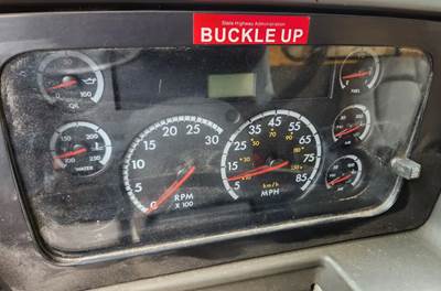 Sterling L9500 Instrument Panel Cluster