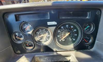 Sterling L9500 Instrument Panel Cluster