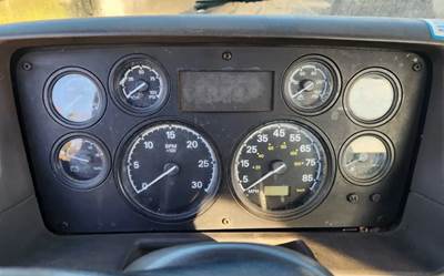 Sterling L9500 Instrument Panel Cluster