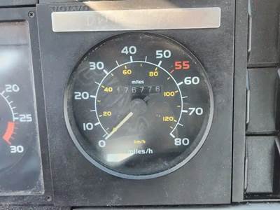 Volvo FE Instrument Panel Cluster