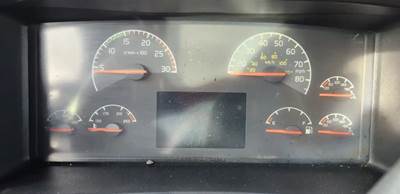 Volvo VNL Instrument Panel Cluster