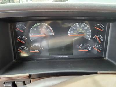 Volvo VNL Instrument Panel Cluster