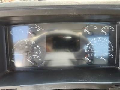 Volvo VNR64T Instrument Panel Cluster