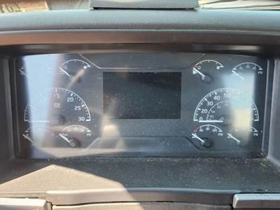 Volvo VNR64T Instrument Panel Cluster