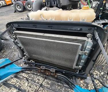 Freightliner Cascadia 126 Intercooler