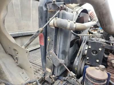 International F9370 Intercooler for a 1997 International F-9370