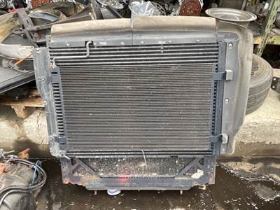 Peterbilt 587 Intercooler