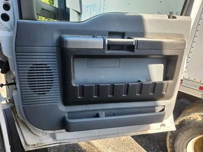 Used 2022 Ford F-750 Right Interior Door Panel, Grey, Power