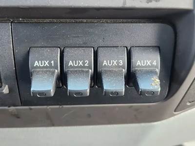 Used 2022 Ford F-750 Miscellaneous Dash Switches Aux 1-4