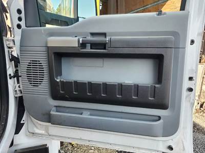 Used 2018 Ford F-750 Right Grey Power Interior Door Panel
