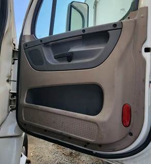 Freightliner Cascadia 113 Interior Part