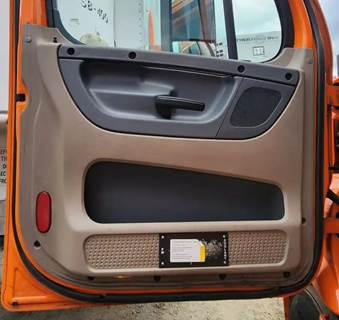 Freightliner Cascadia 113 Interior Part