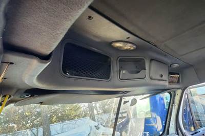 Freightliner Cascadia 113 Interior Part